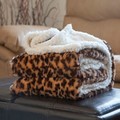 Hastings Home Hastings Home Fleece Sherpa Blanket Throw - Leopard 369087QUM